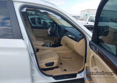 2015 BMW X3 xDrive28I z USA, uszkodzony, nr VIN 5UXWX9C54F0D58603